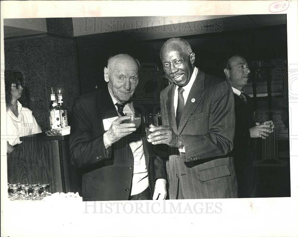 1991 Press Photo Isaac Bashevis Singer - Historic Images