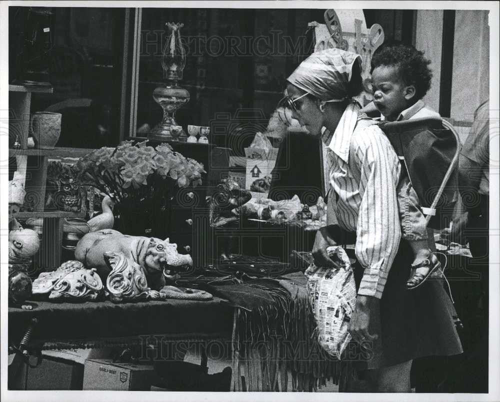 1973 Press Photo flea market - Historic Images