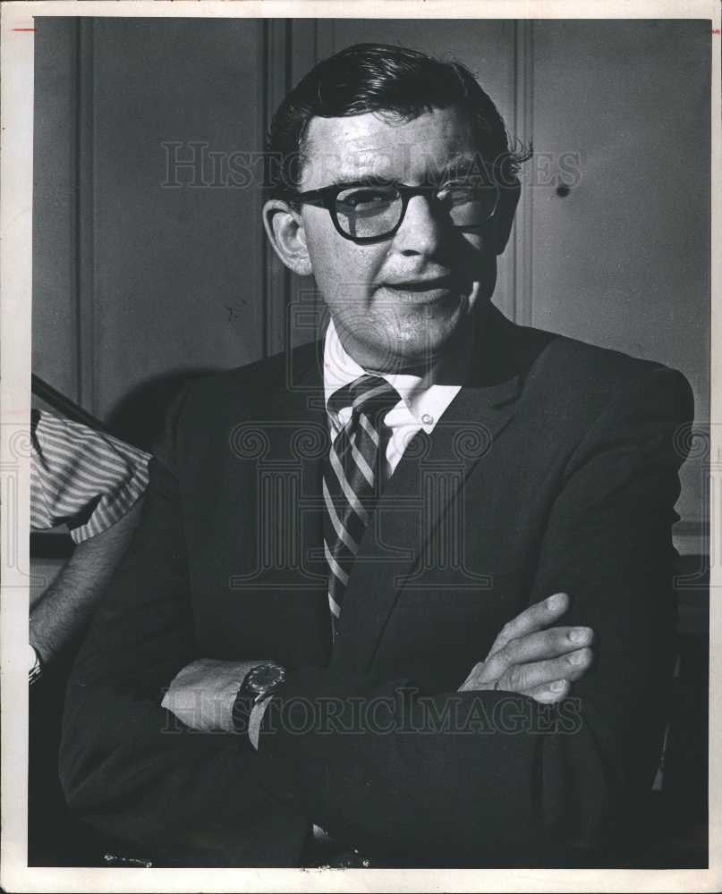 1970 Press Photo Zolton Ferency Lawyer Professor - Historic Images