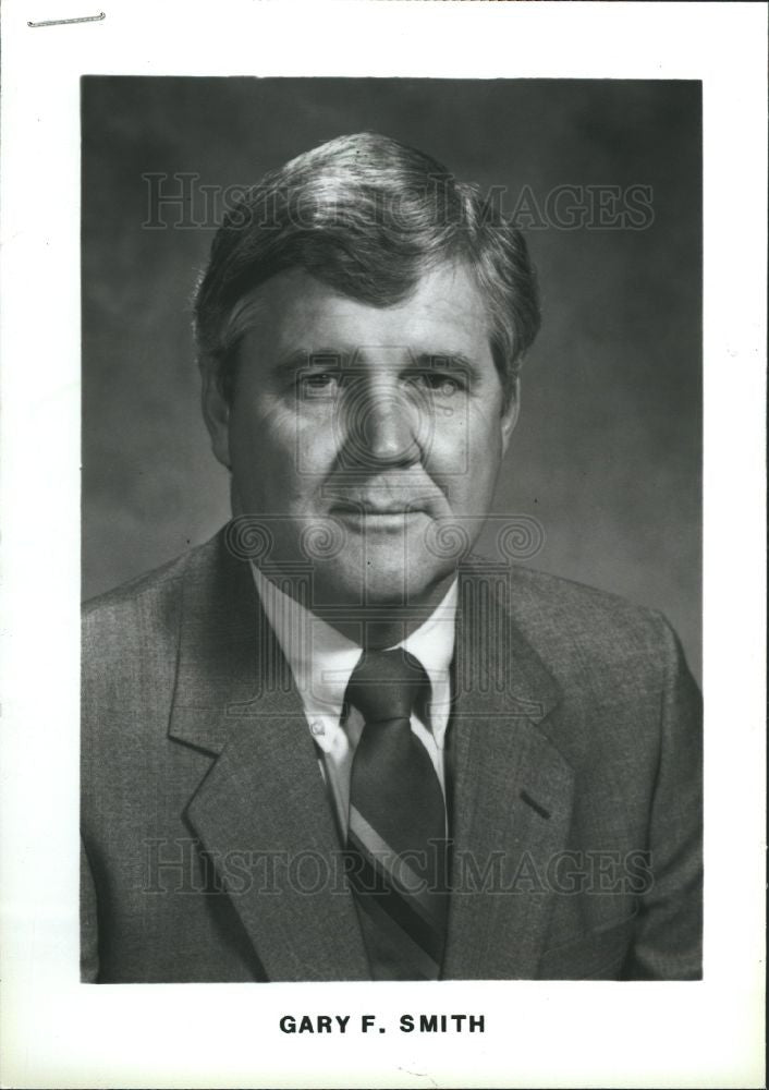 1988 Press Photo Gary F. Smith General Motors Auto - Historic Images