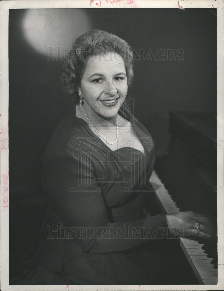 1980 Press Photo Kate Smith Hot Seller - Historic Images