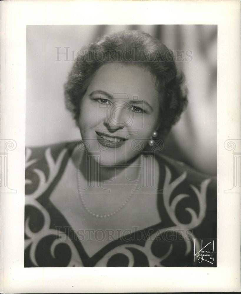 1957 Press Photo Kate Smith Singer God Bless America - Historic Images