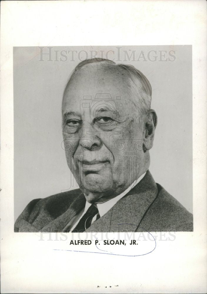 1956 Press Photo Alfred P. Sloan, Jr. chairman GM - Historic Images