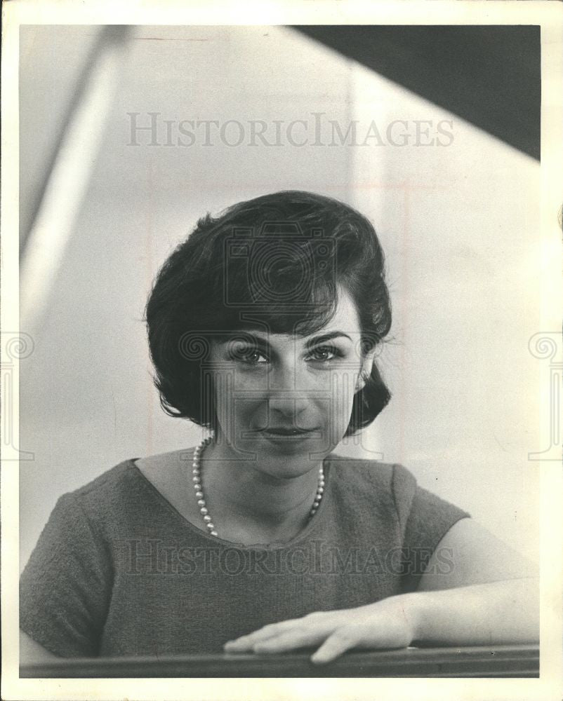 1965 Press Photo Rita Sloan - Historic Images
