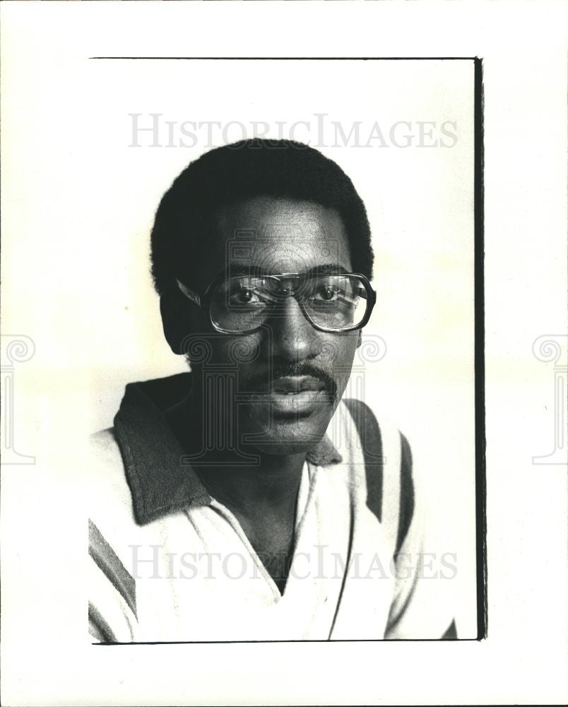 1983 Press Photo Lindsey Smith Black Student in U.D.L.S - Historic Images