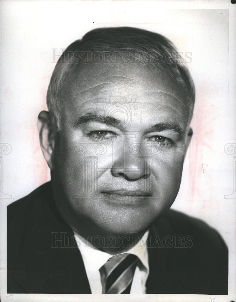 1979 Press Photo Frank M Smith CBS Sports President - Historic Images