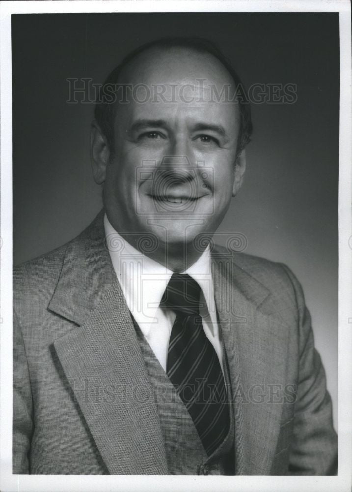 1982 Press Photo Frank E. Smith - Historic Images