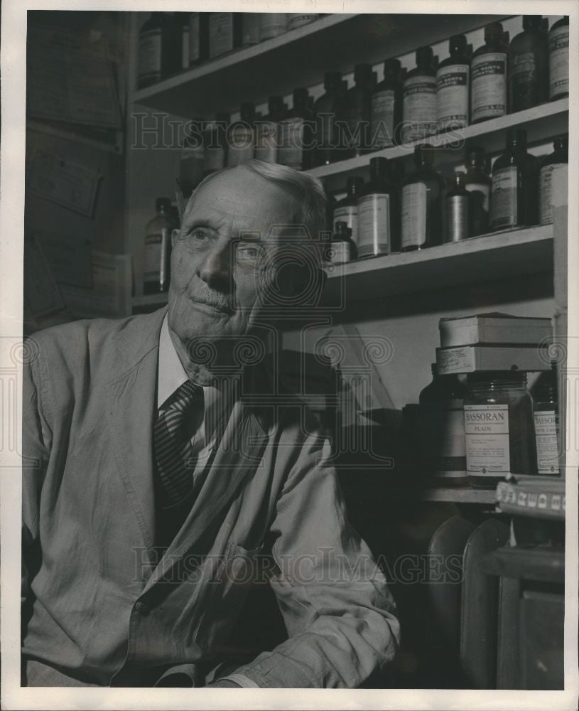Press Photo Charles M Smith Druggist Michigan - Historic Images