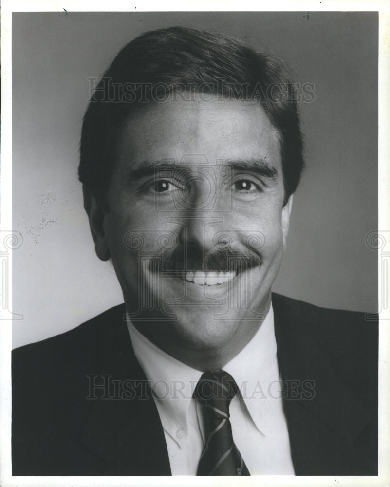 1992 Press Photo Bernie Smilovitz WDIV-TV Channel 4 - Historic Images