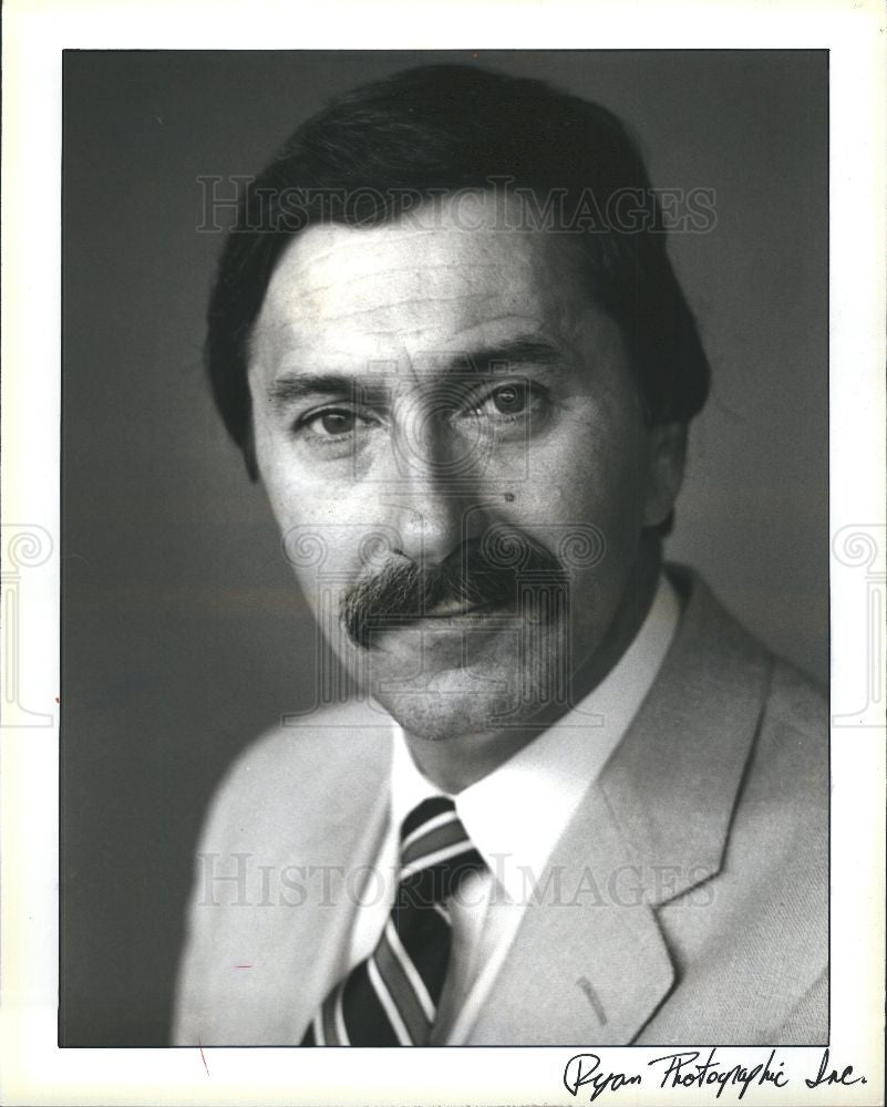1986 Press Photo Carmen Sarotte - Historic Images