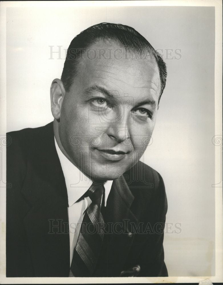 1960 Press Photo Robert W. Sarnoff Chairman - Historic Images