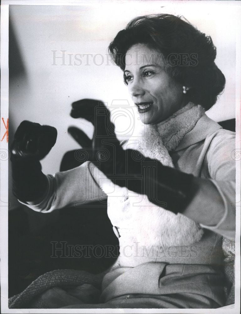 1959 Press Photo Dorothy Sarnoff American operatic sopr - Historic Images