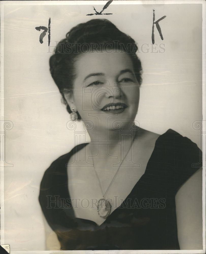 1951 Press Photo Mina Sorton - Historic Images