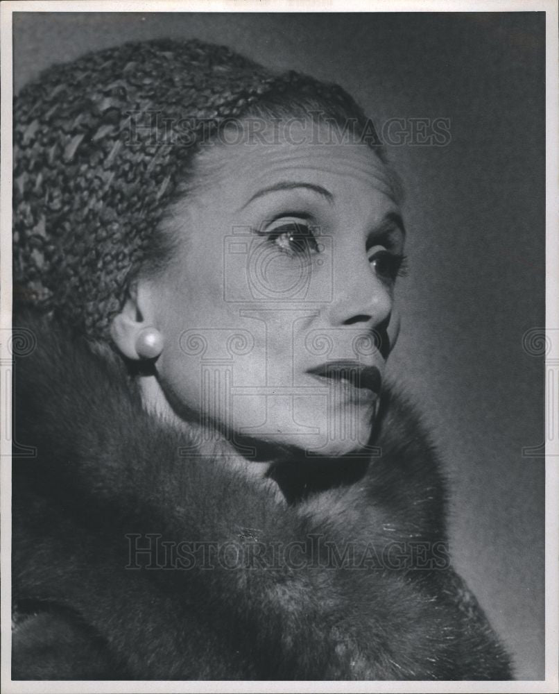 1967 Press Photo Dorothy Sarnoff American opera soprano - Historic Images