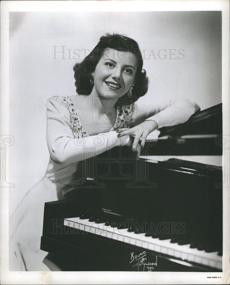 1951 Press Photo Nina Santa Pianist Henry Van Steeden - Historic Images