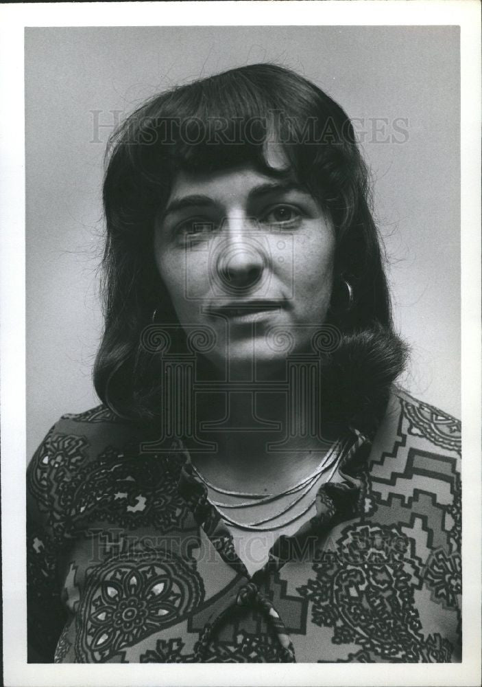 1974 Press Photo Harriet Saperstein - Historic Images