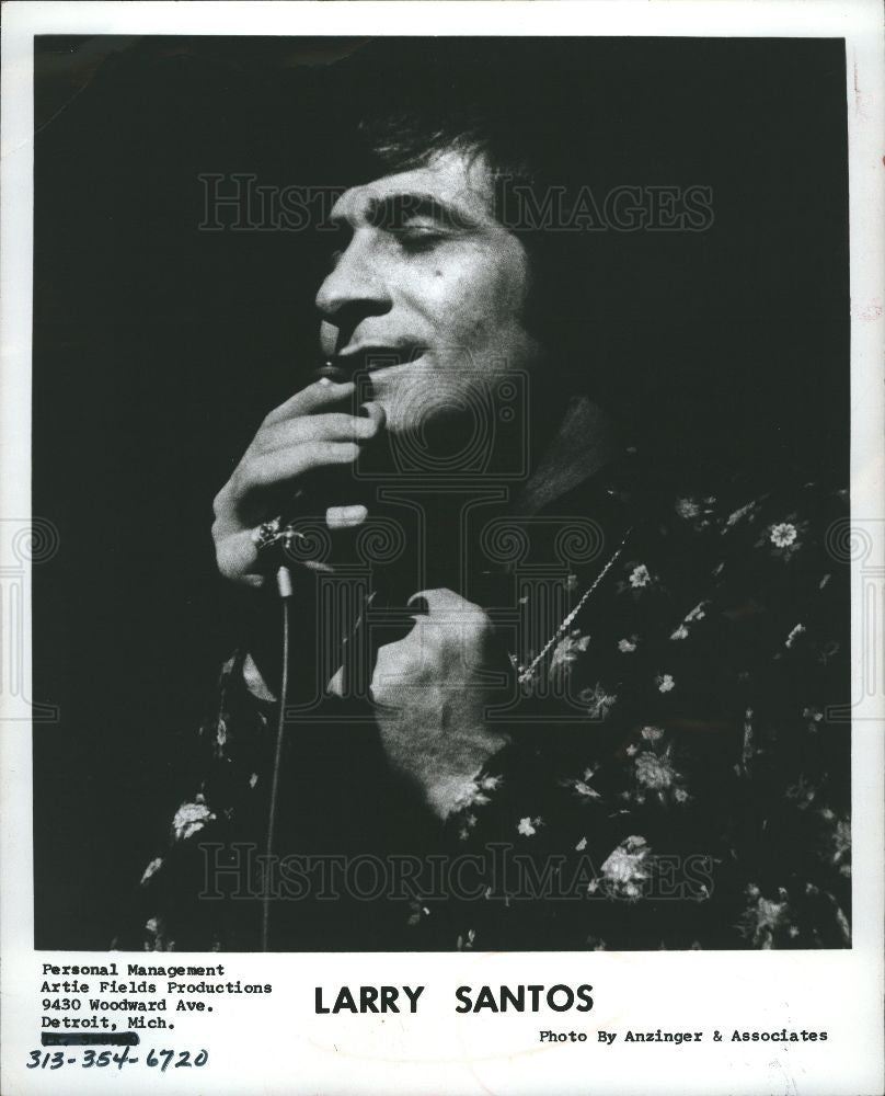 1971 Press Photo Larry Santos Singer Songwriter - Historic Images
