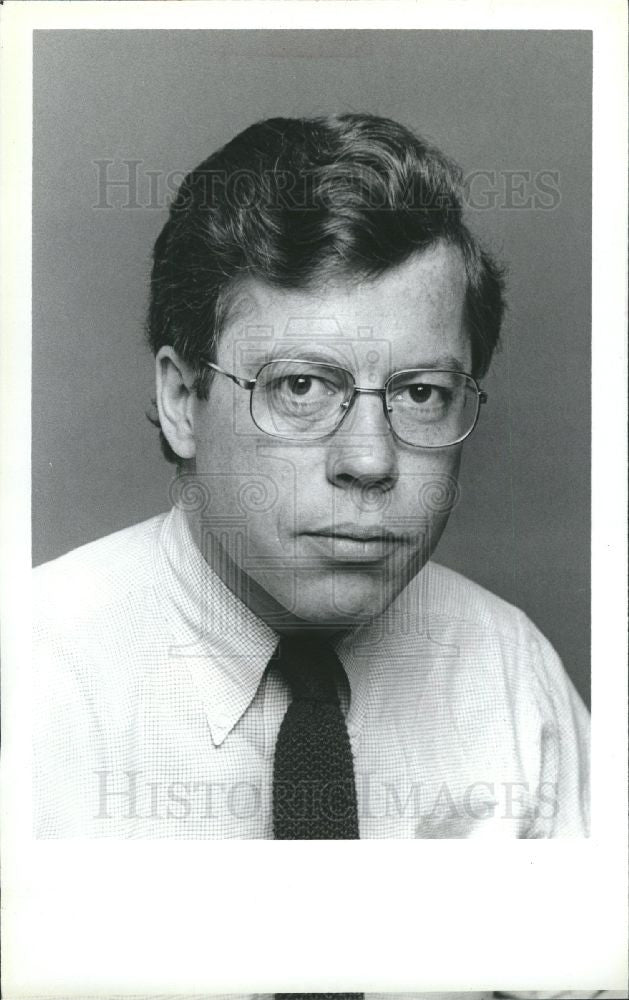 1985 Press Photo John Saunders Journalist. - Historic Images