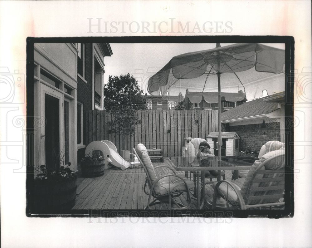 1989 Press Photo Kaitlin Slattery Greek Revival House - Historic Images
