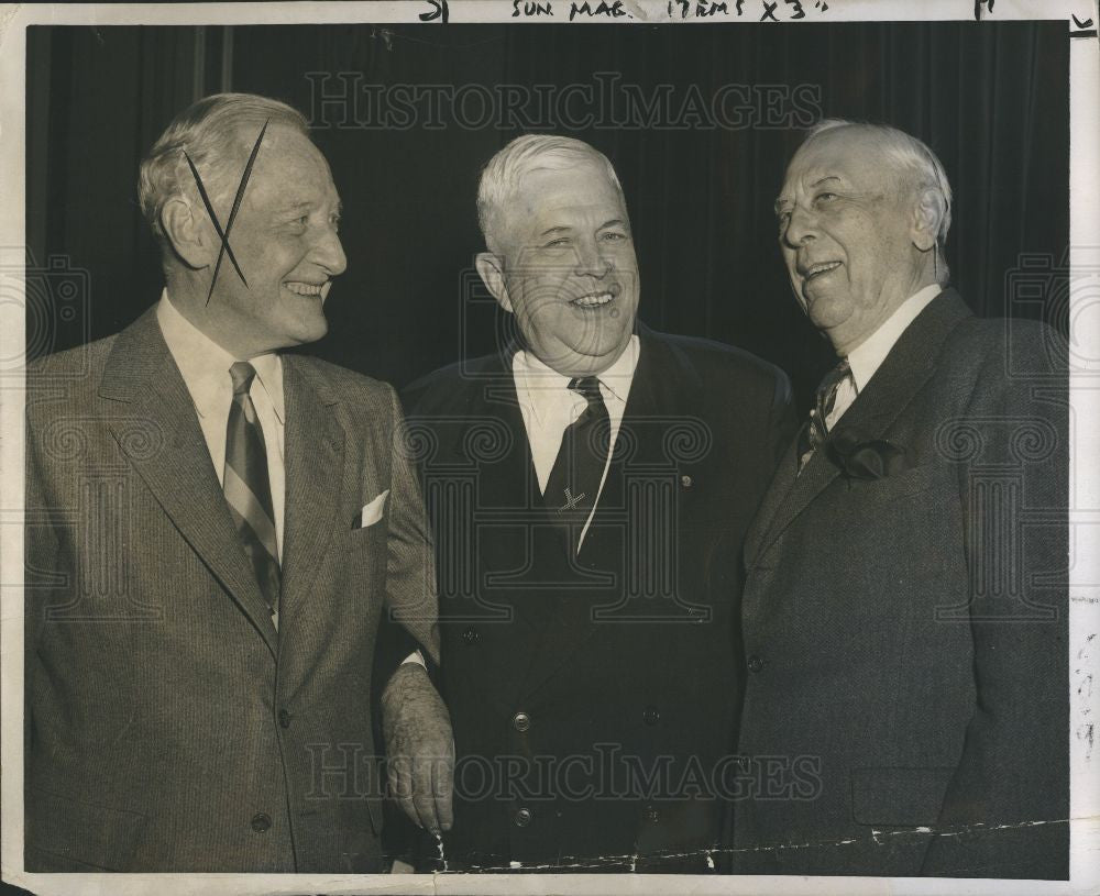 1955 Press Photo Alfred Sloan General Motors chairman - Historic Images