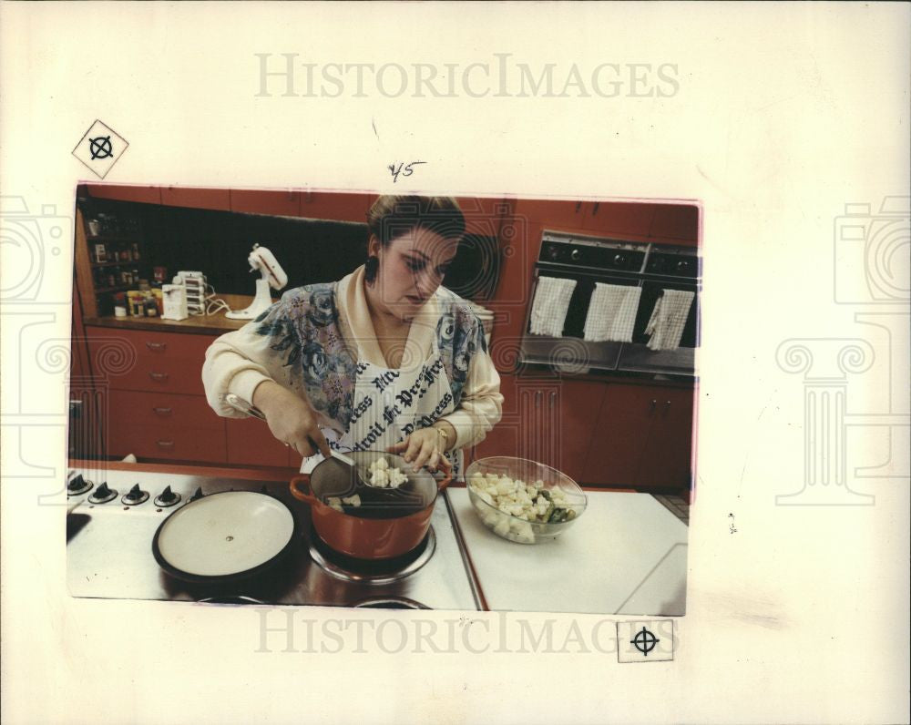 1991 Press Photo Jeanne Sarna - Historic Images