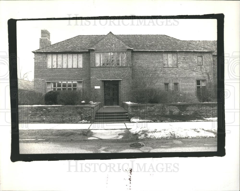 1992 Press Photo Roy Slade Carl Milles Bloomfield Hills - Historic Images