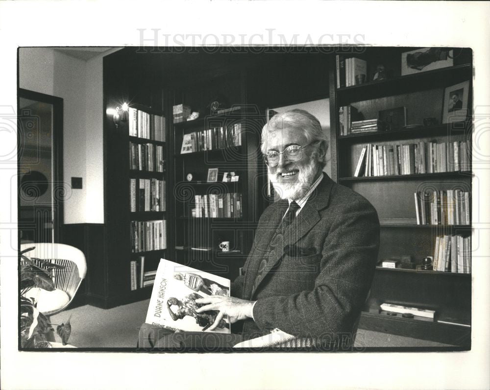 1992 Press Photo Roy Slade Saarinen Cranbrook president - Historic Images