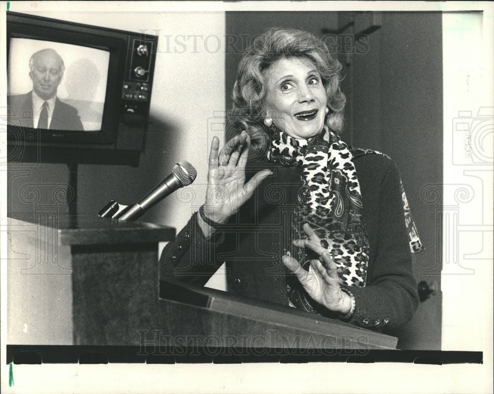 1987 Press Photo Dorothy Sarnoff image-making dame - Historic Images