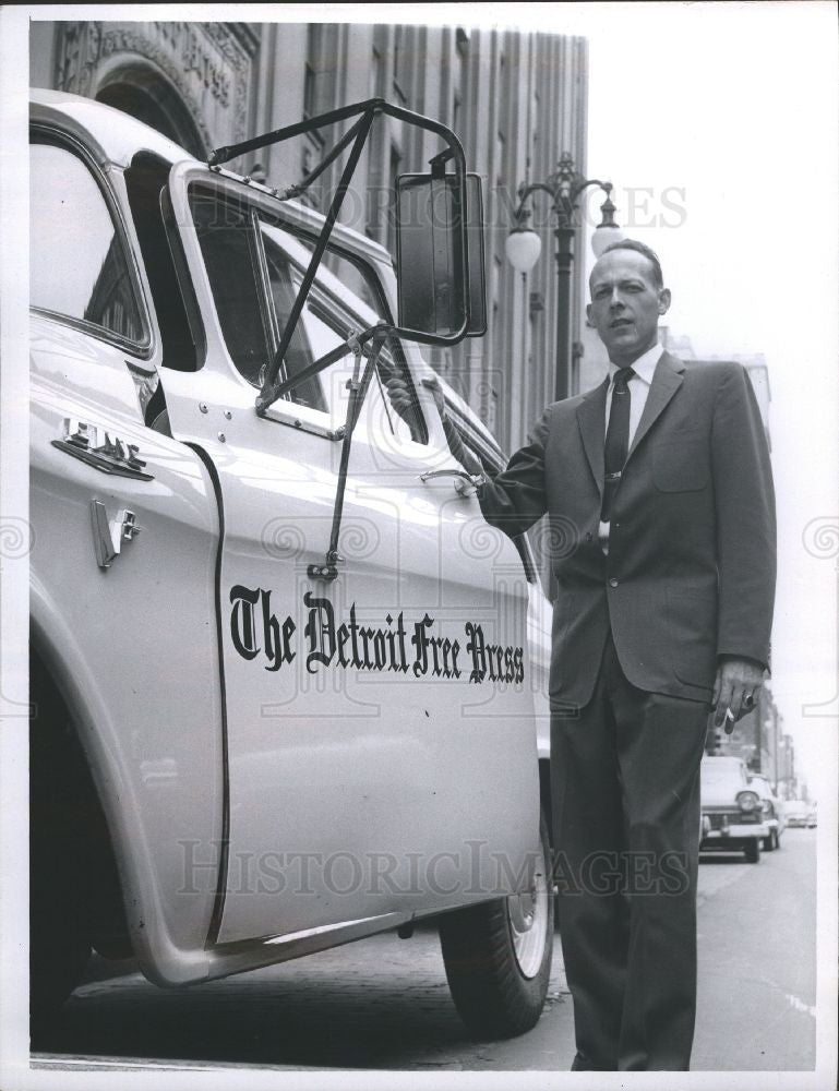 1959 Press Photo WILLIAM F CHAPMAN Reporter - Historic Images