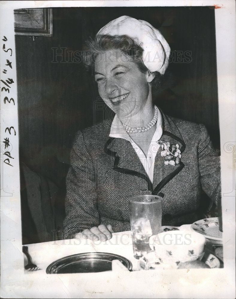 1957 Press Photo Ilka Chase American actress - Historic Images