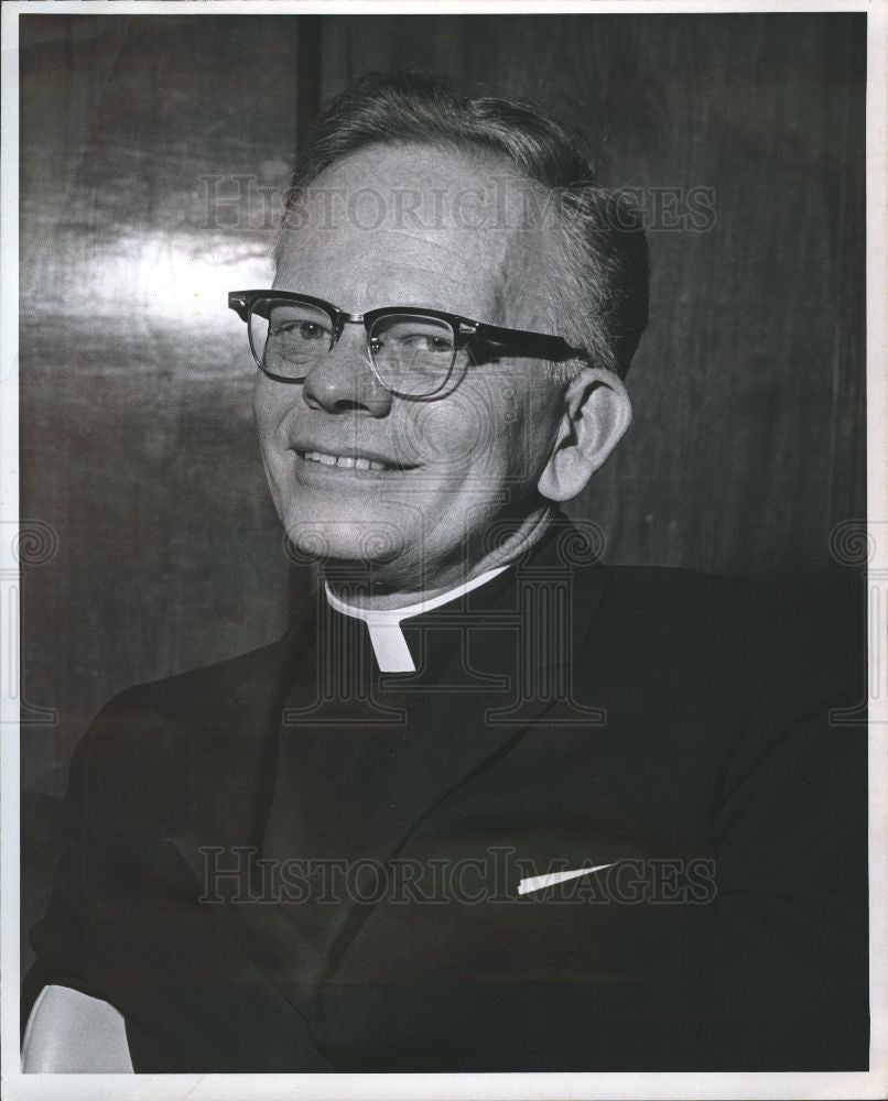 1966 Press Photo Father Malcolm Carron, S.J President - Historic Images