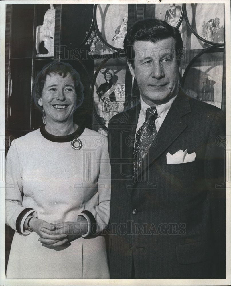 1973 Press Photo Mr. and Mrs. Sehuyler Chapin - opera - Historic Images