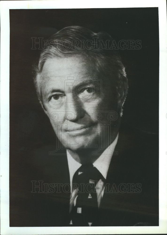 1982 Press Photo Roy D. Chapin Jr Chairman CEO AMC - Historic Images