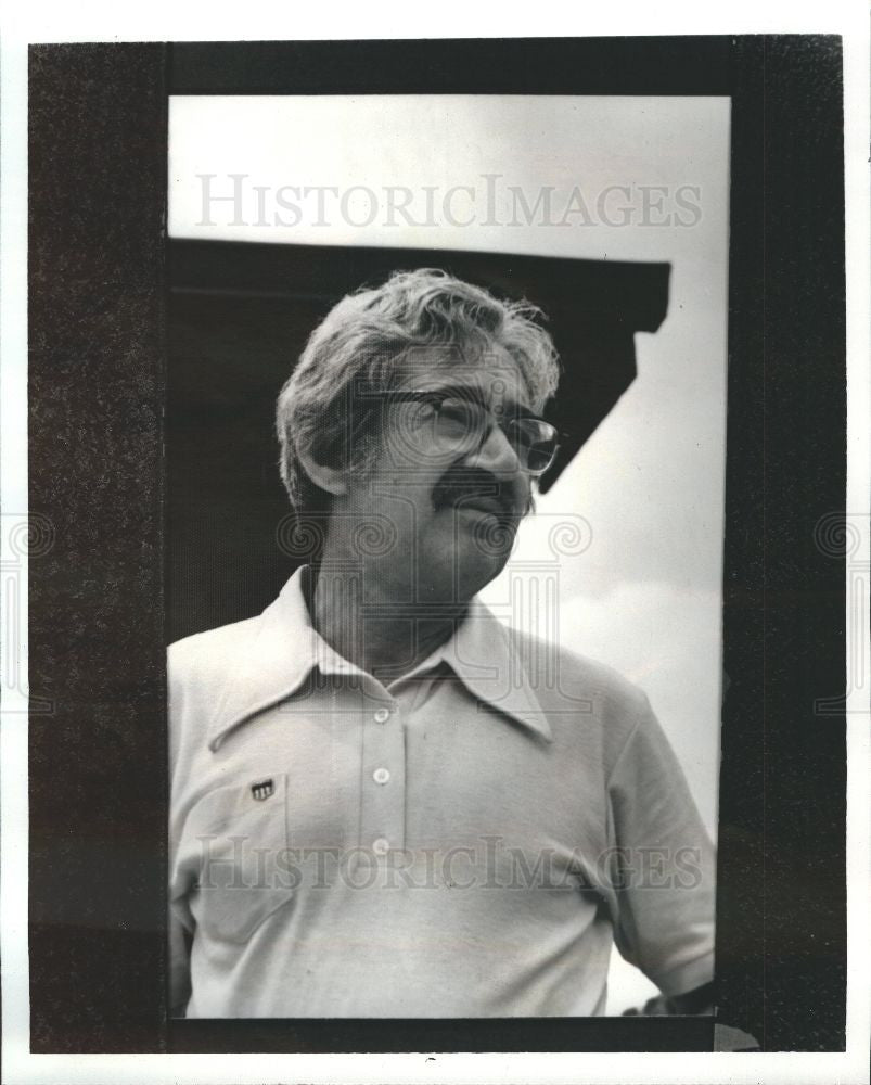 1981 Press Photo Arthur Ross Oldsmobile GM - Historic Images