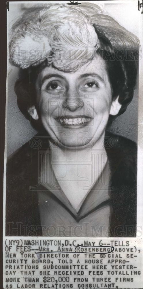 1942 Press Photo Anna Rosenberg government worker - Historic Images