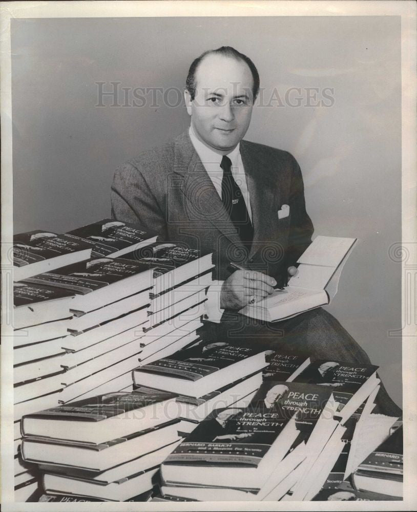 1953 Press Photo Morris Rosenbloom Book Bernard Baruch - Historic Images
