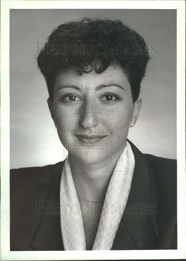 1968 Press Photo Mary Zatina - Manager of WTVS - Historic Images