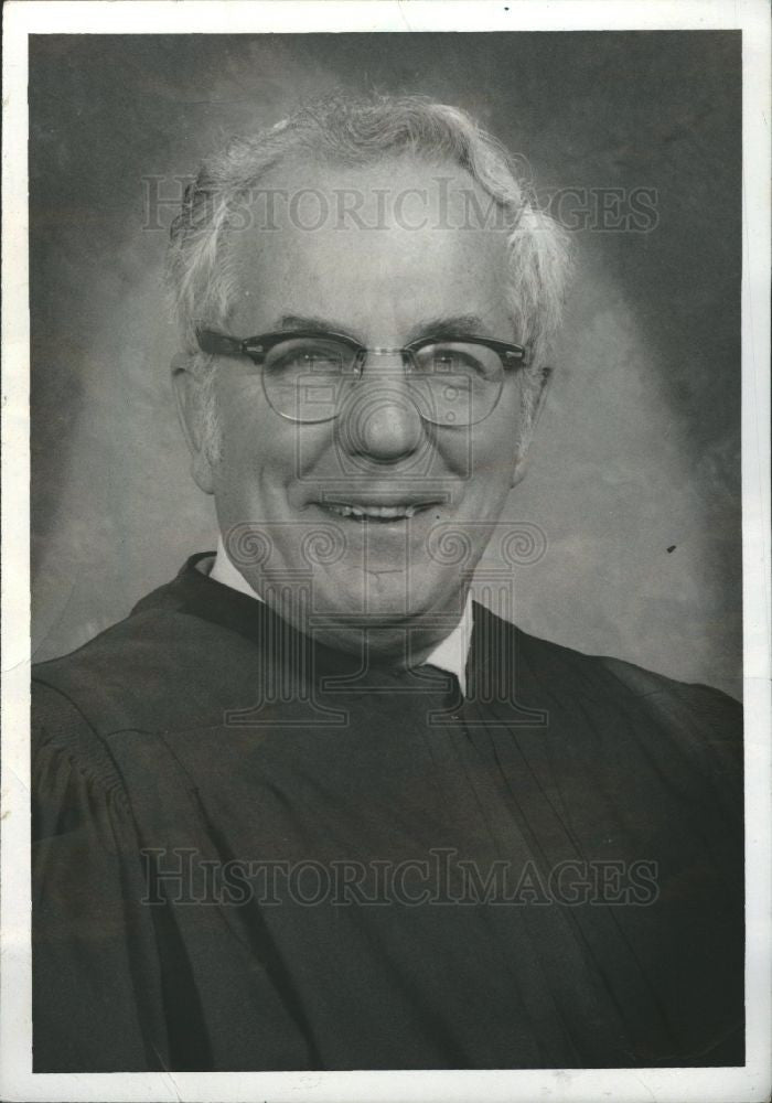 1986 Press Photo Oakland circuit judge Frederick Ziem - Historic Images