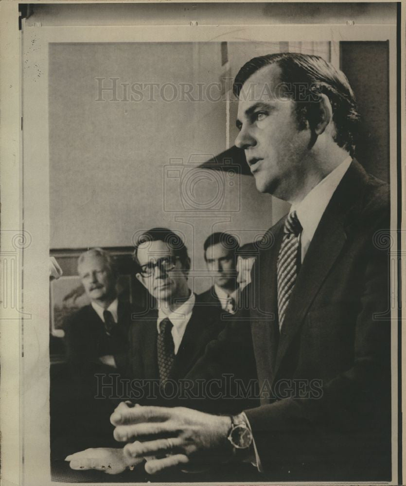 1974 Press Photo Ronald Louis Ziegler  Press Secretary - Historic Images