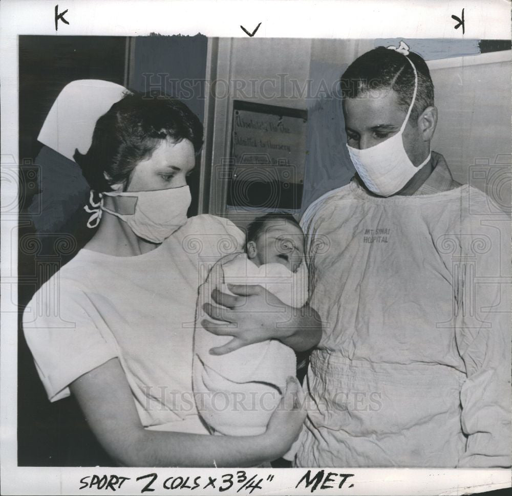 1954 Press Photo Al Rosen Cleveland Indians birth son - Historic Images