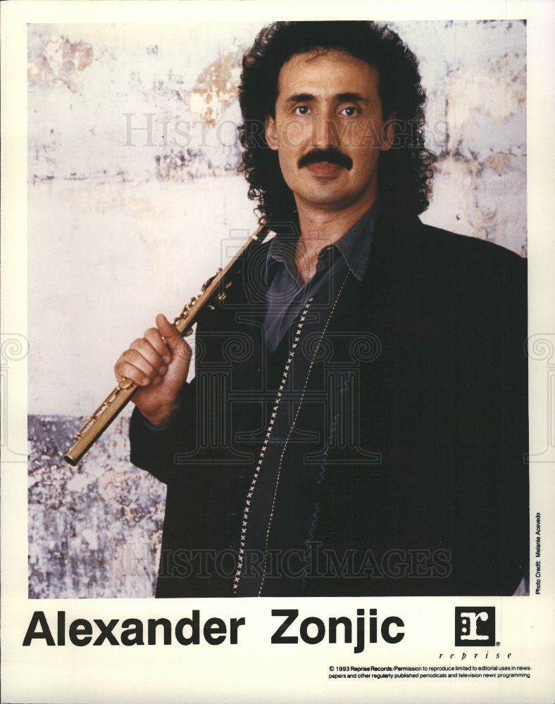 Press Photo Alexander Zonjic flutist classical pop - Historic Images