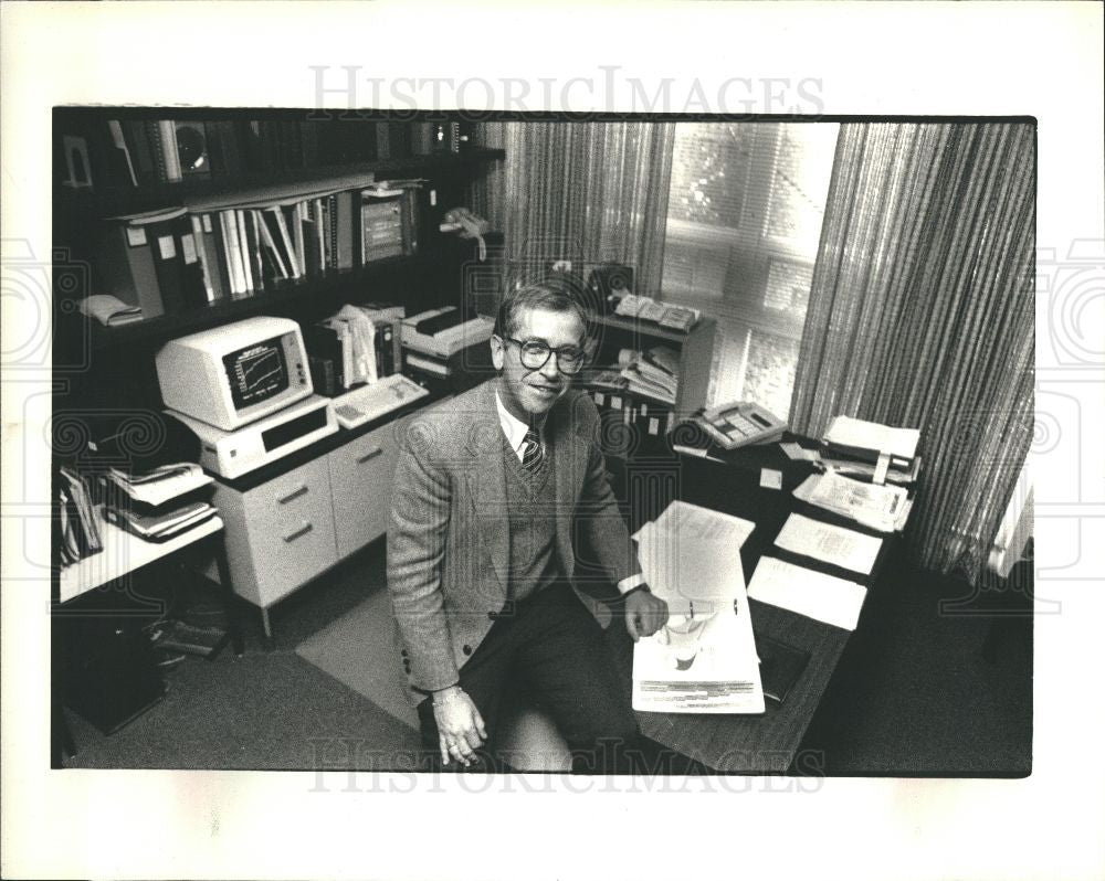 1987 Press Photo Joseph Champagne President - Historic Images
