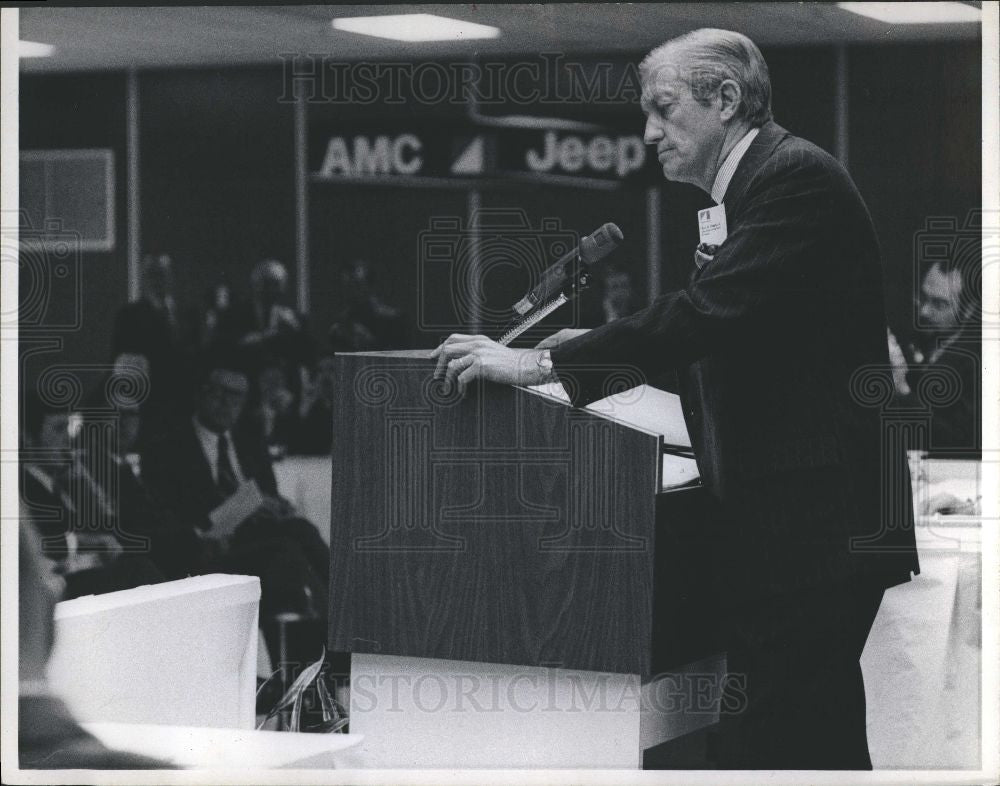1973 Press Photo Roy D. Chapin Jr Chairman CEO AMC - Historic Images