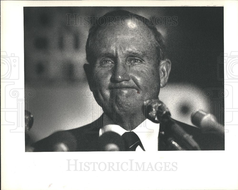 Press Photo Alvah H. Chapman Detroit Economic Club - Historic Images