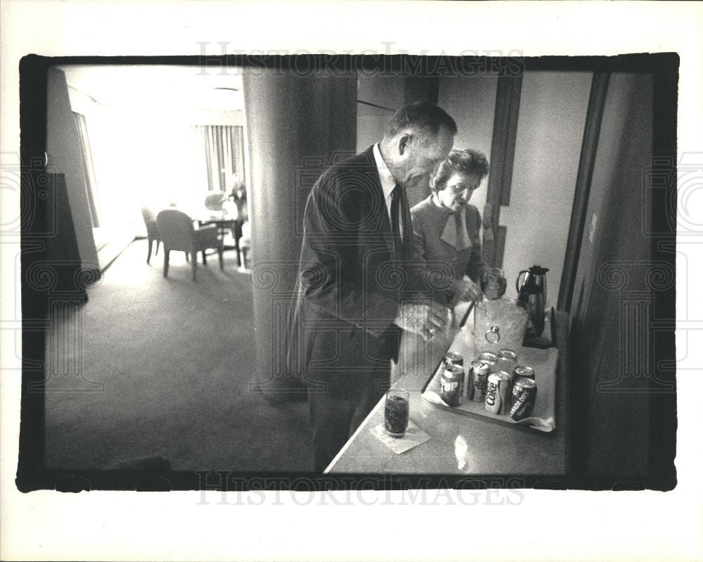 1988 Press Photo Alvah Chapman, Betty Chapman - Historic Images