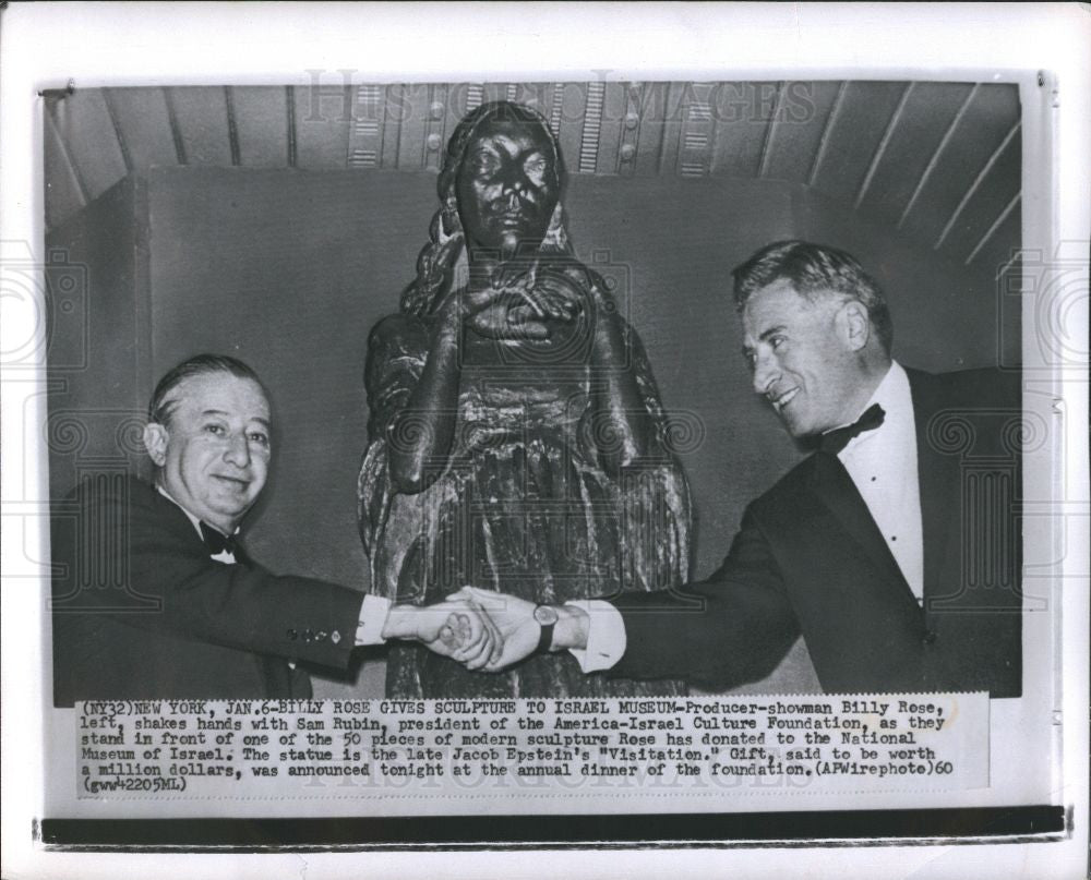 1960 Press Photo Rose gives sculpture to Israel Museum - Historic Images