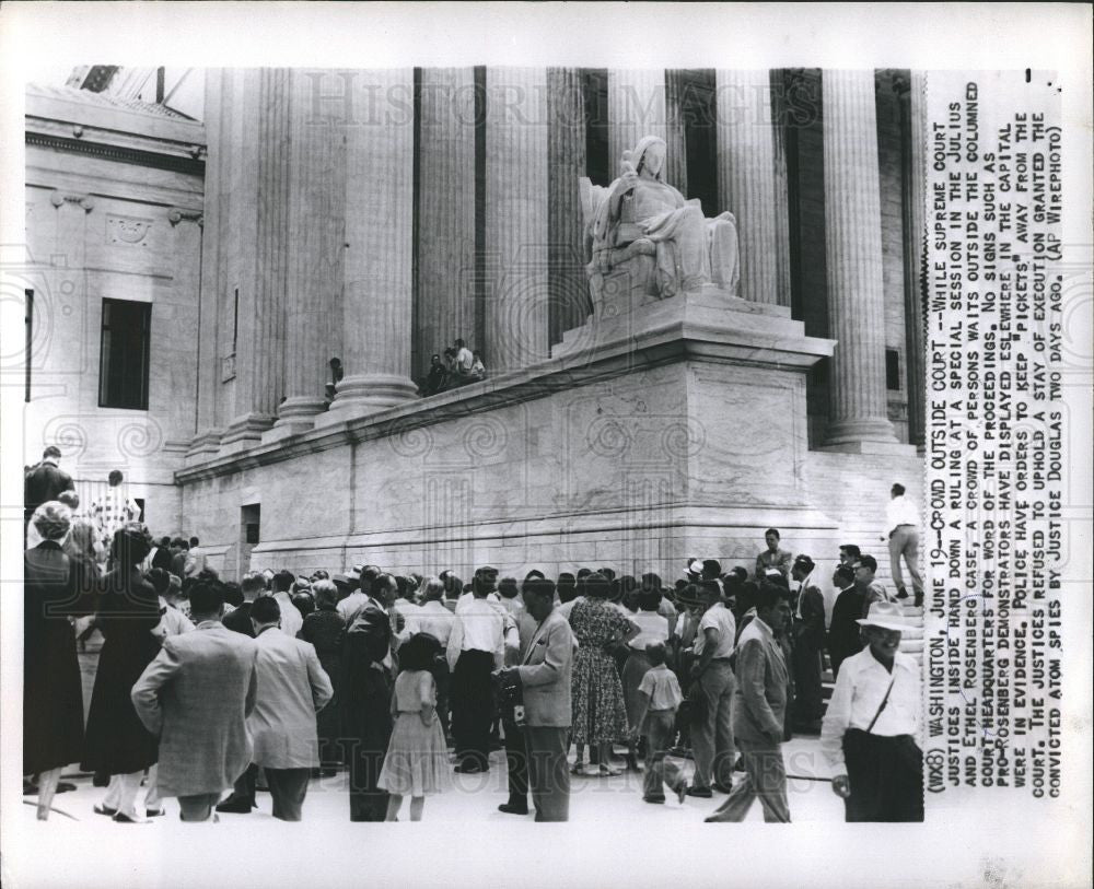 Press Photo Supreme Court Crowd Justice Douglas - Historic Images