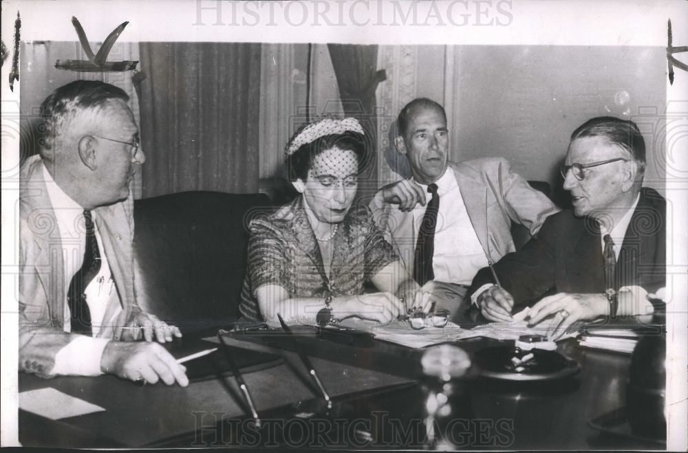 1952 Press Photo Anna M. Rosenberg assistant Secretary - Historic Images