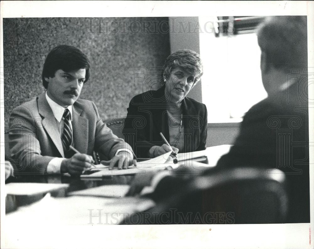 1982 Press Photo Robert Rhoades Attorney - Historic Images