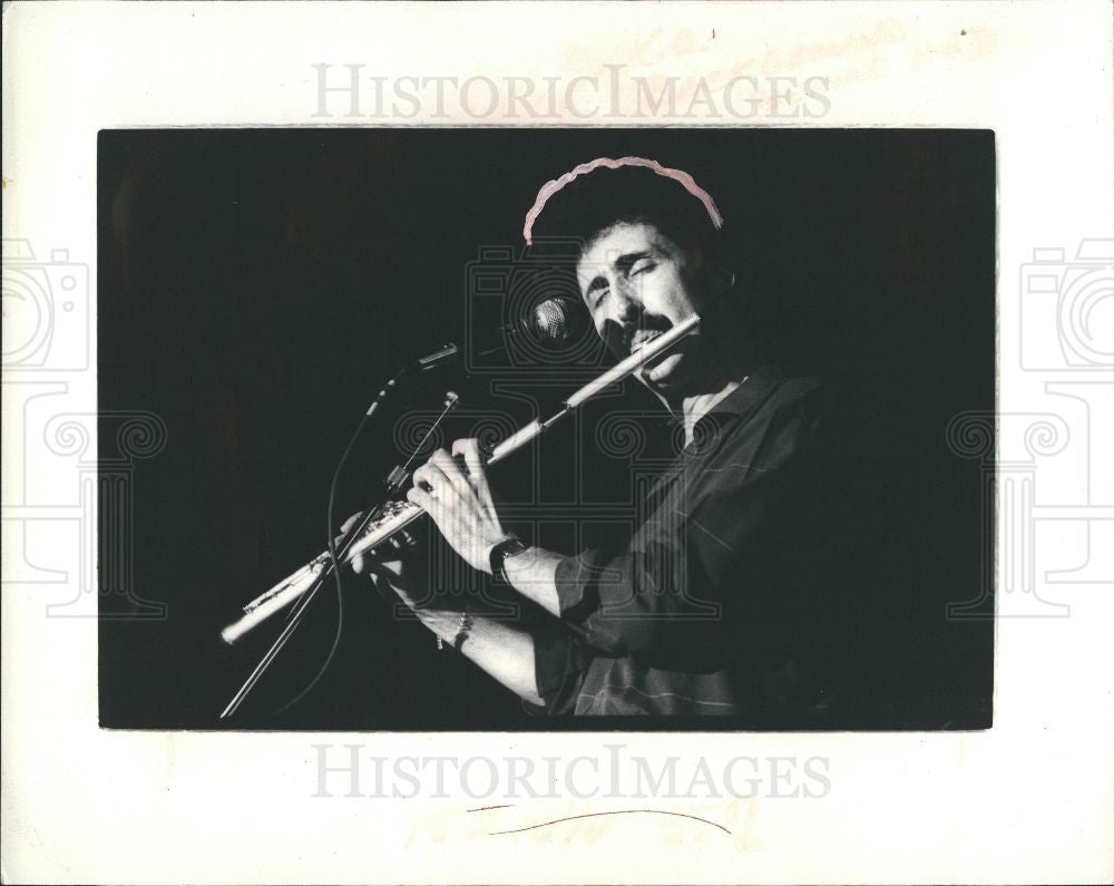 1981 Press Photo Alexander Zonjic flutist Ontario - Historic Images